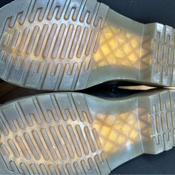 Dr. Martens Black Zip Up Kids Boots - Picture 5 of 5